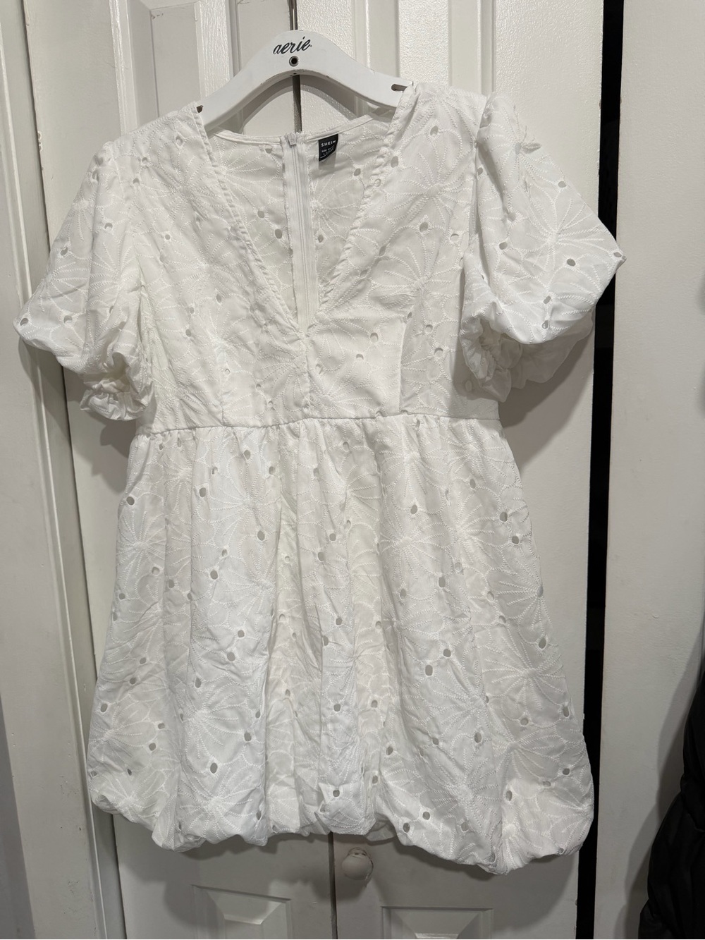 SHEIN White Eyelet Puff-Sleeve women’s Dress